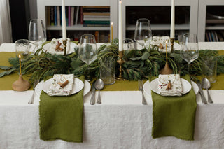 Mistletoe Linen Napkins Set of 2 - Moss & More